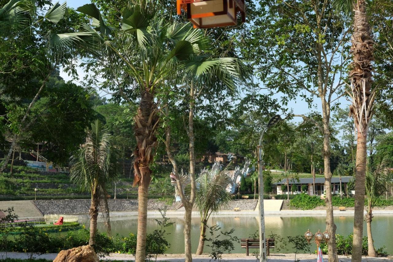 Paragon Resort Ba VI Xom Trong Buitenkant foto